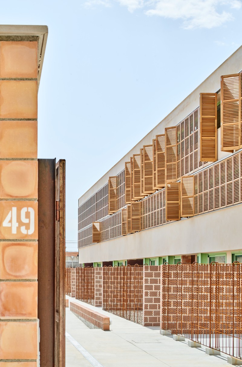 [Fortuny-Alventosa, Morell Arquitectes (F-AM Arquitectes) - 54 social housing in Inca, Mallorca, Balearic Islands - IMG 3]