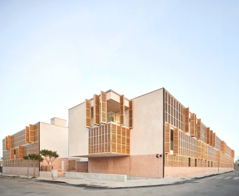[Fortuny-Alventosa, Morell Arquitectes (F-AM Arquitectes) - 54 social housing in Inca, Mallorca, Balearic Islands - COVER IMG]